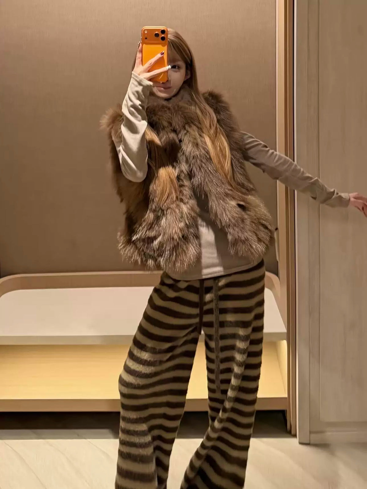 Fall/Winter Stand-Collar Sleeveless Faux Fur Vest