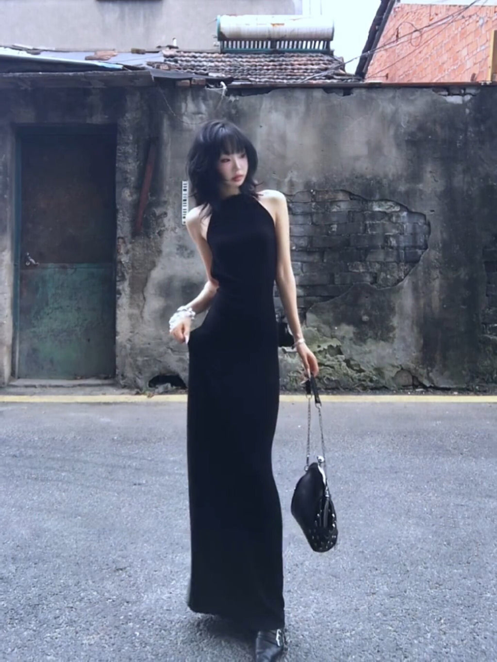 Halter sleeveless dress