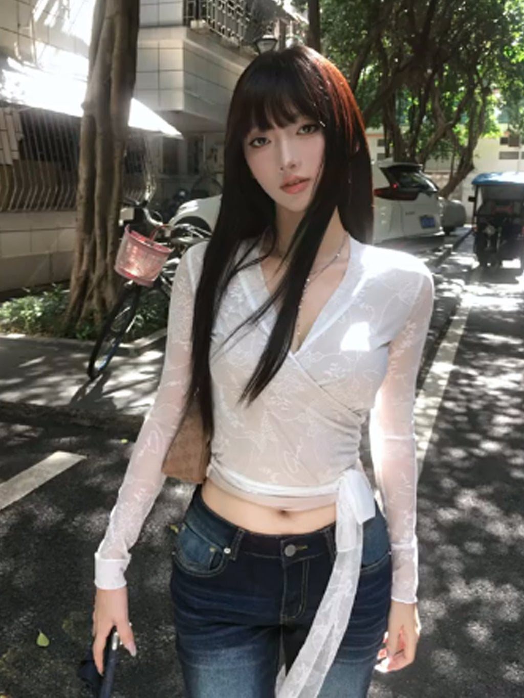 レース長袖Tシャツ、レギュラーショルダー