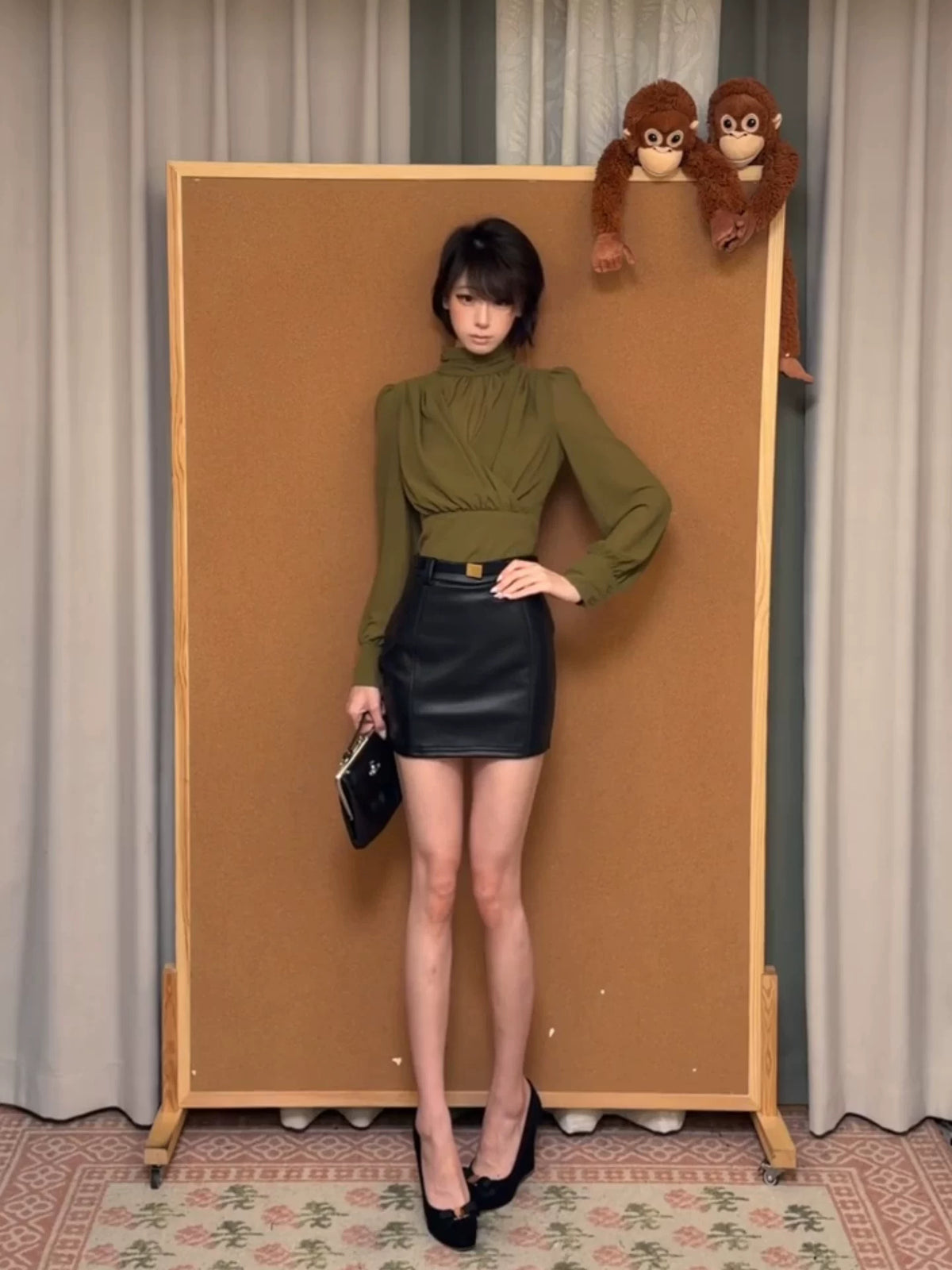 Women's Sophisticated Green High-Neck Chiffon Blouse & Bodycon Leather Skirt Set
