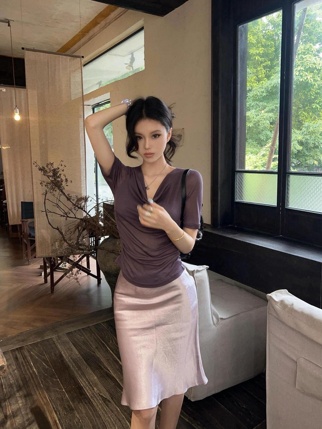 Purple knitted short-sleeve top with high-waist slimming skirt
