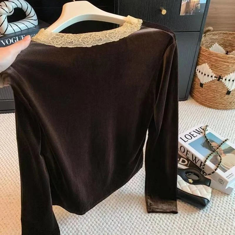 Women's Vintage Lace-Trim V-Neck Long-Sleeve Velvet Top