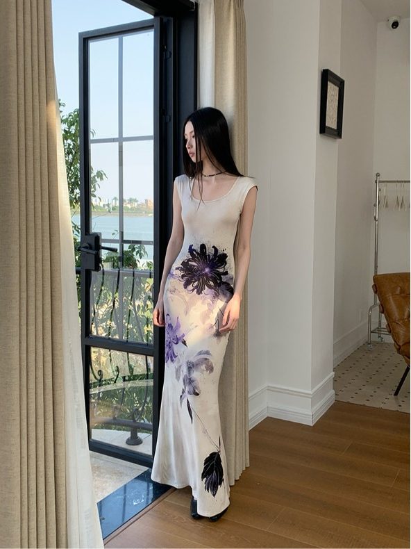 Printed Form-Fitting Maxi Dress