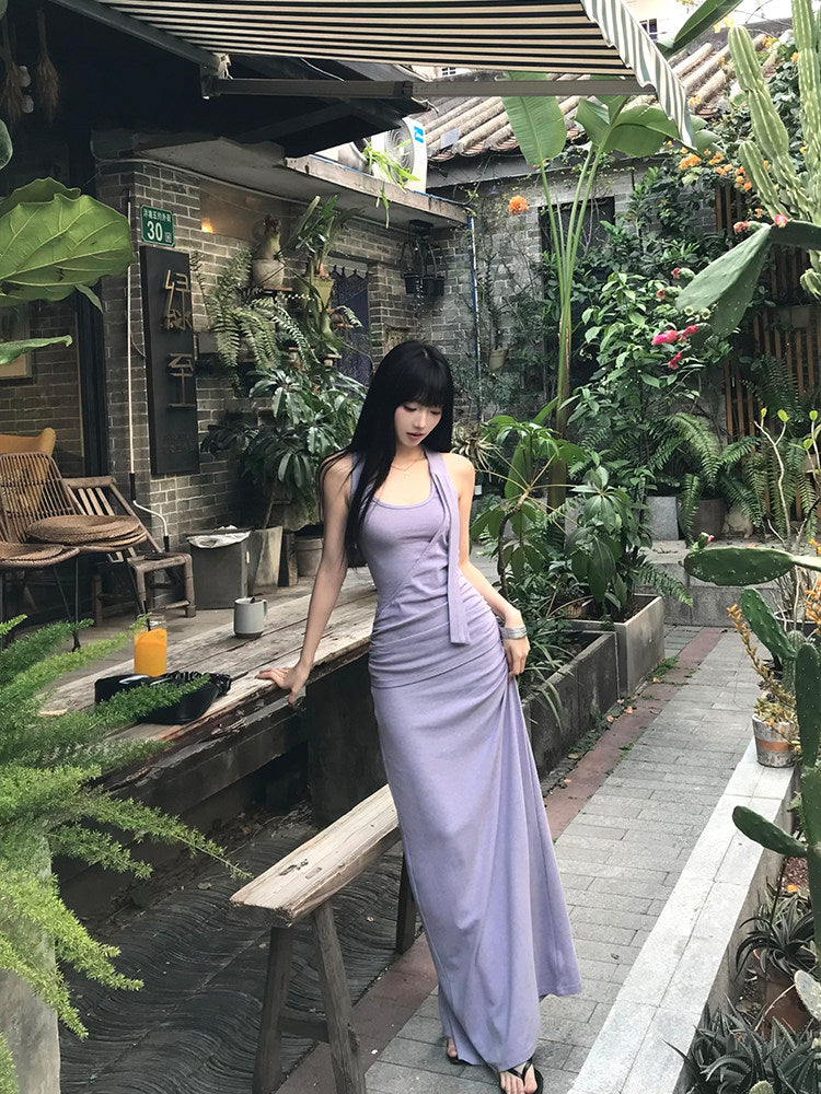 Halter neck fitted dress