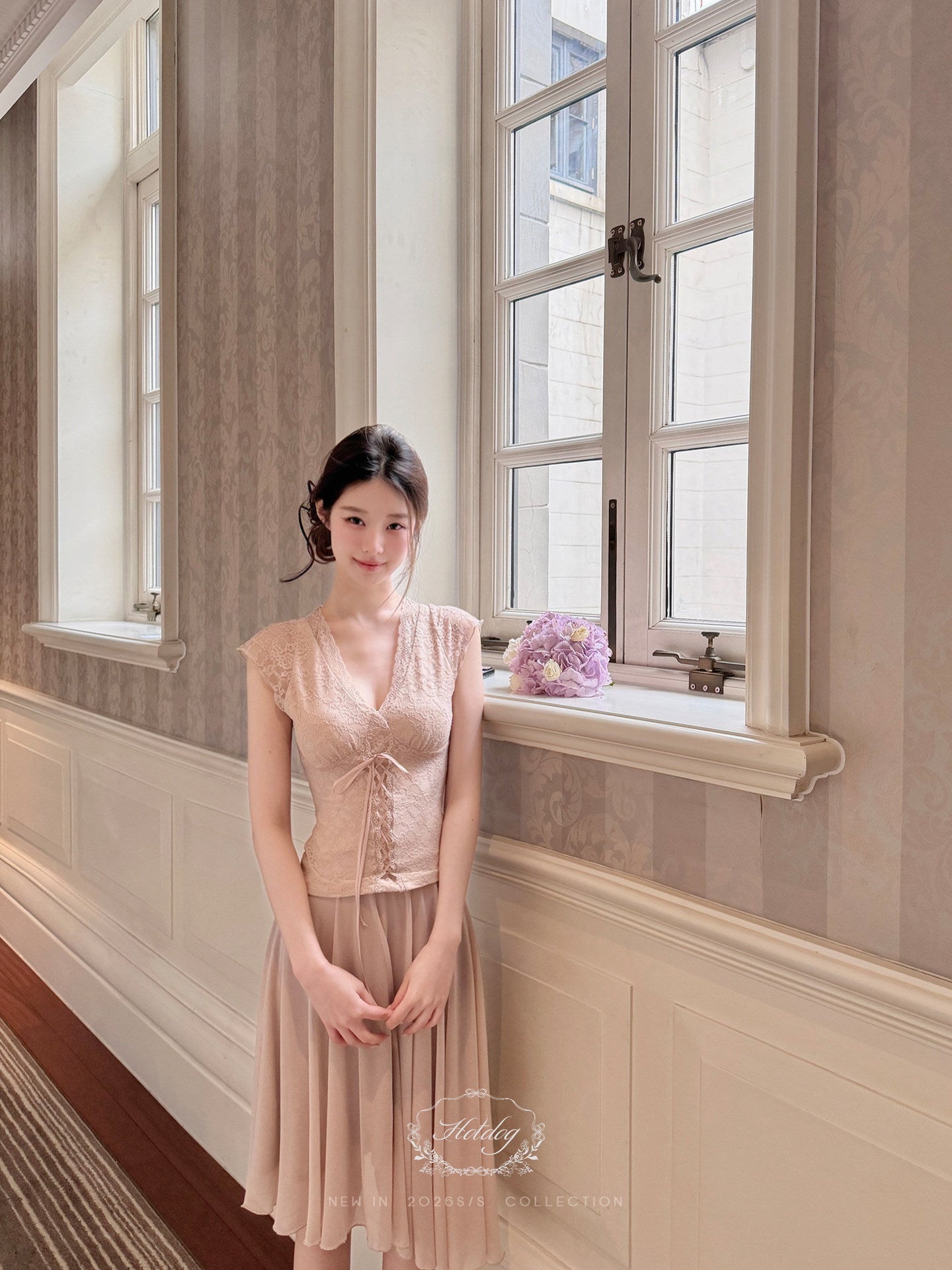 Lace Tie Top / Irregular Hem Skirt Elegant Set