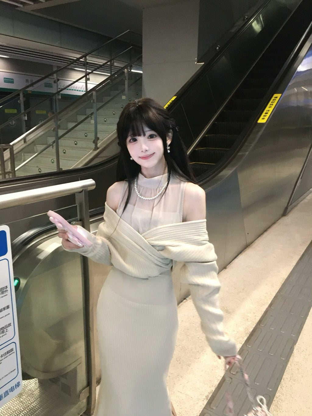 レディース タートルネック ケーブルニット ケープセーター ドルマンスリーブ