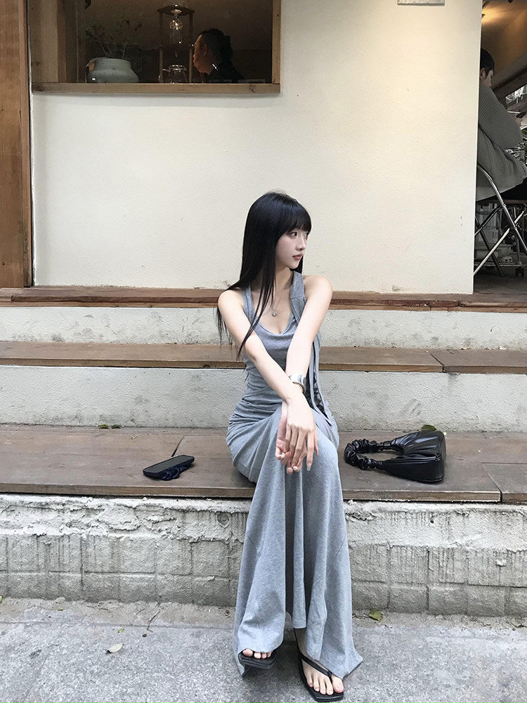 Halter neck fitted dress