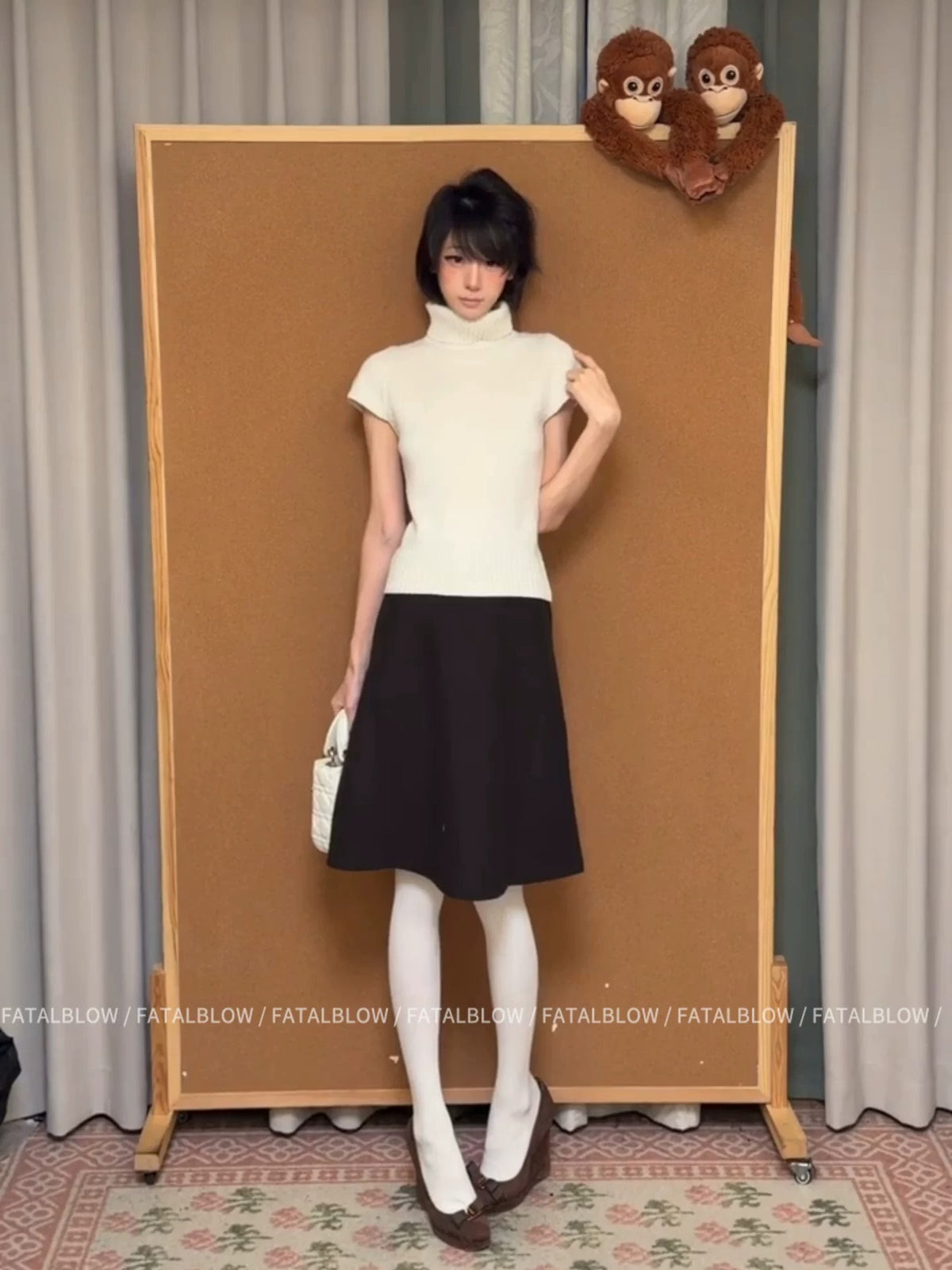 Elegant Short-Sleeve Knit Top & Skirt Set