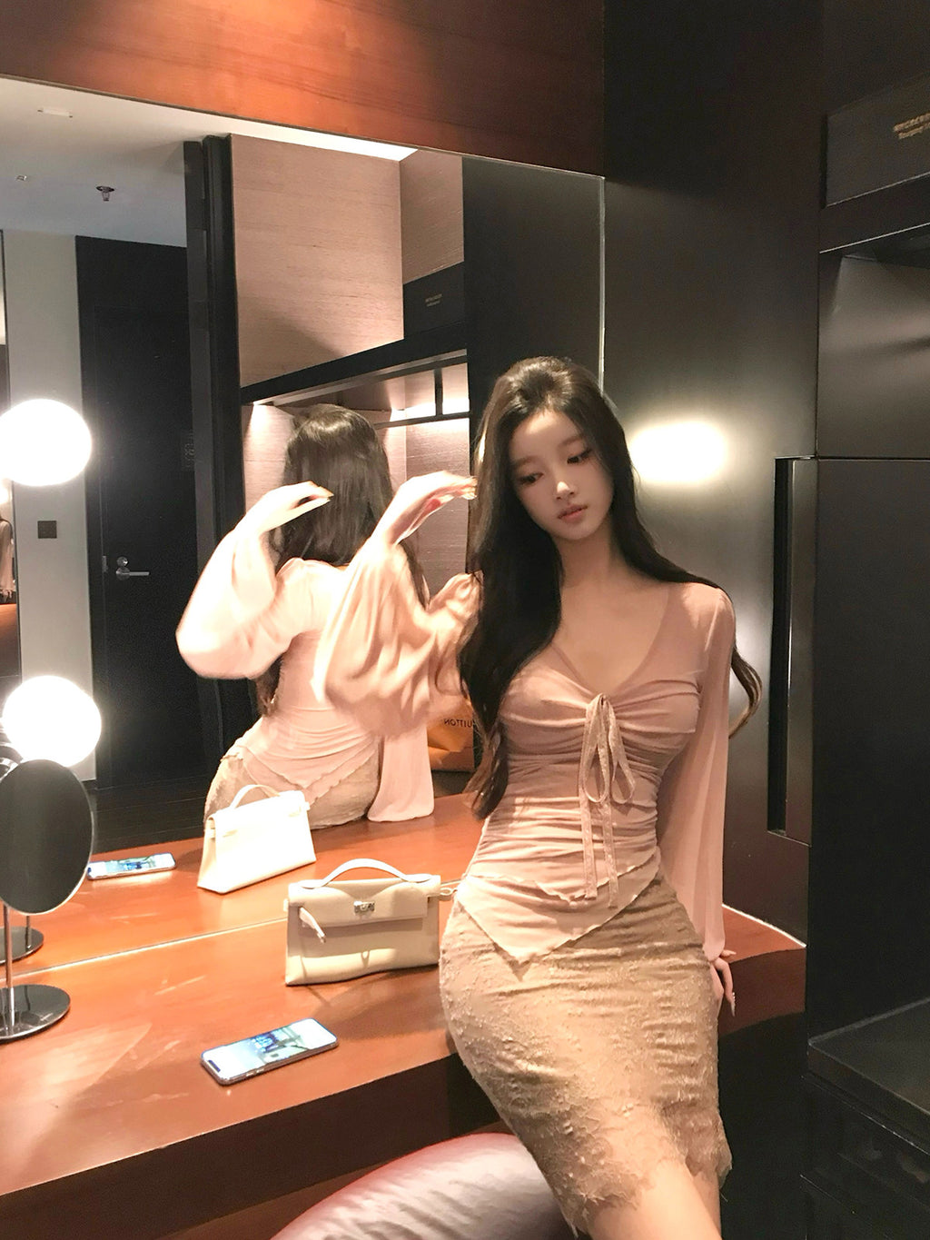 스트랩 러치 상의 & 레이스 스커트 투피스 세트