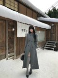 Waist-Defined Wool Coat with Structured Shoulders, Without a Fur Collar Scarf
