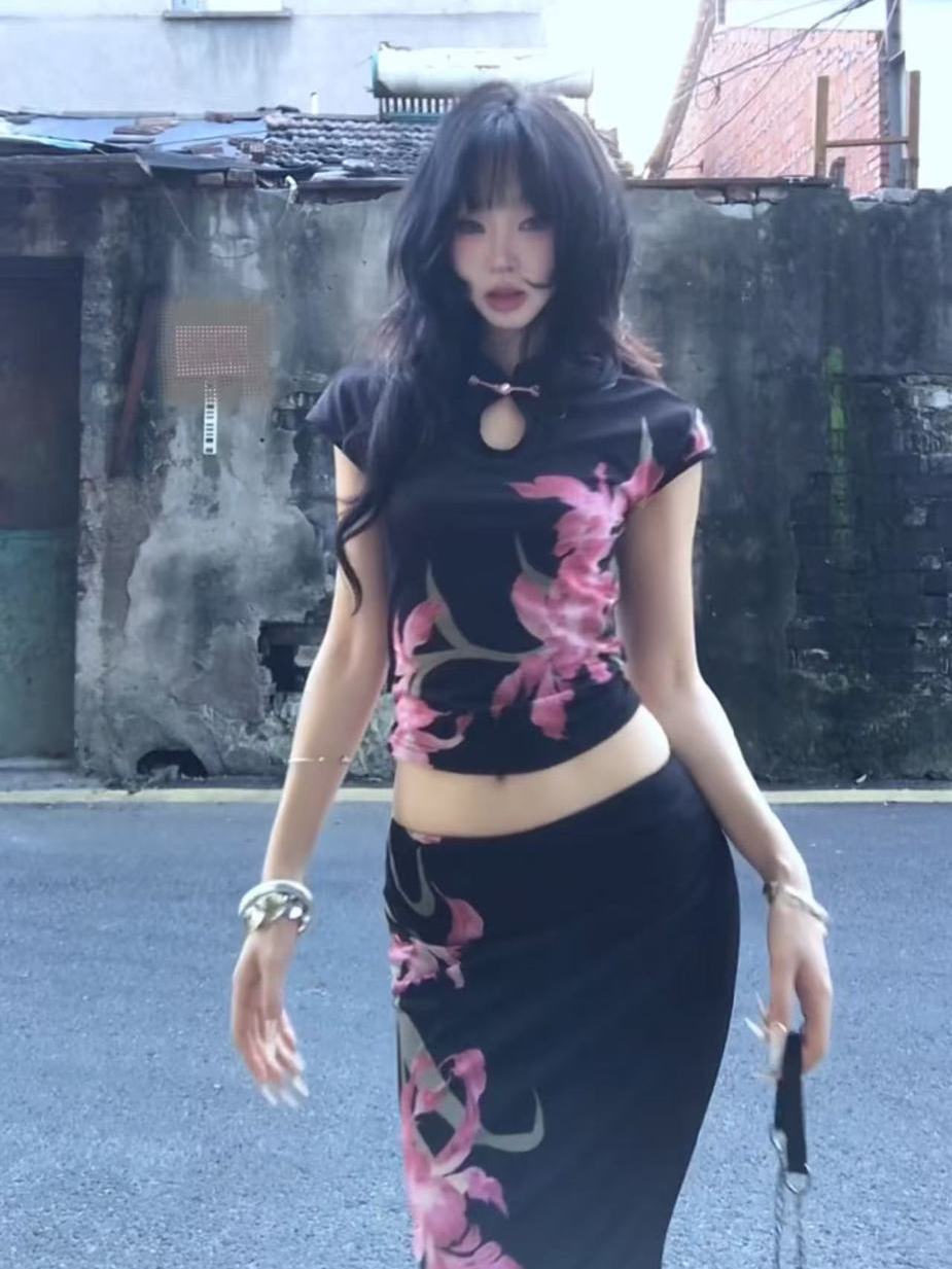 Short-sleeve top + high-waist skirt set