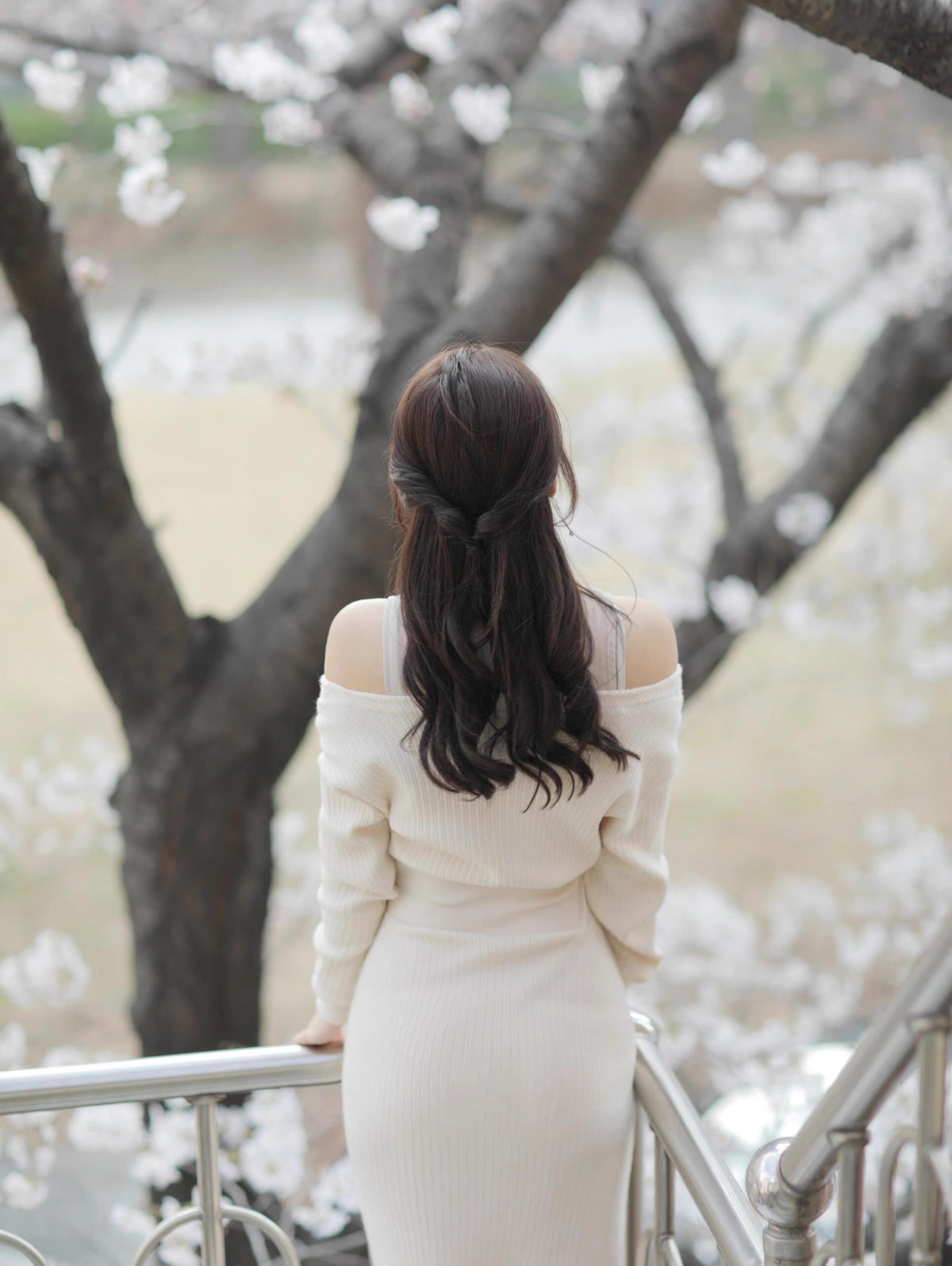 Off-Shoulder Fitted Knit Maxi Dress with Cinched Waist and Fishtail Hem