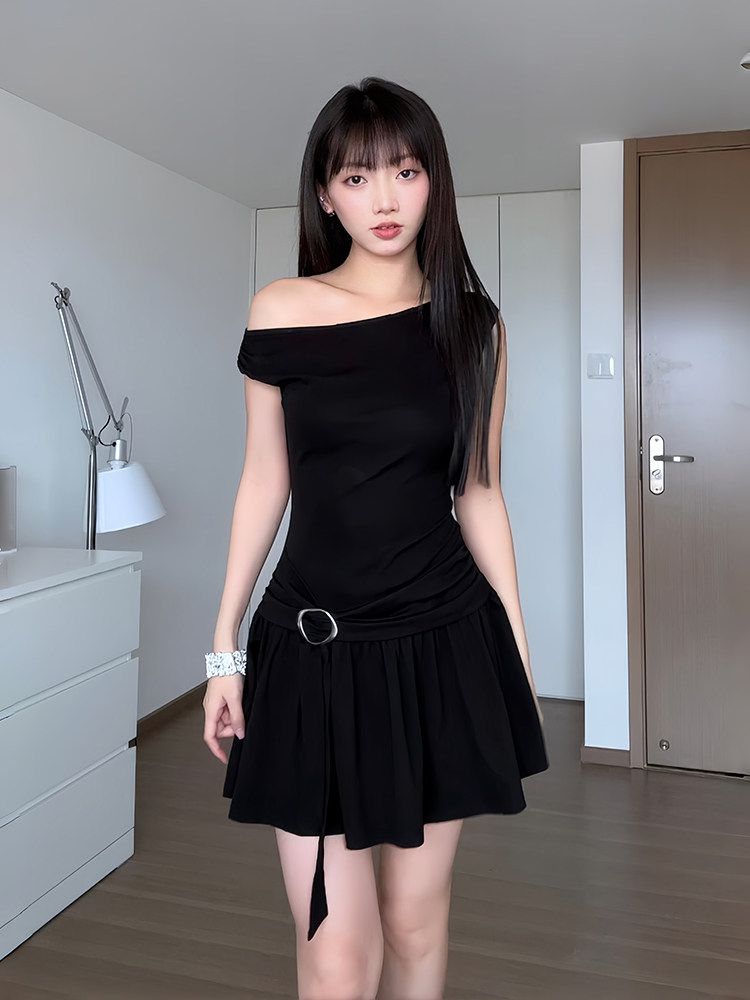 One Shoulder Ruched Black Dress Y2K Slim Fit Mini Dress