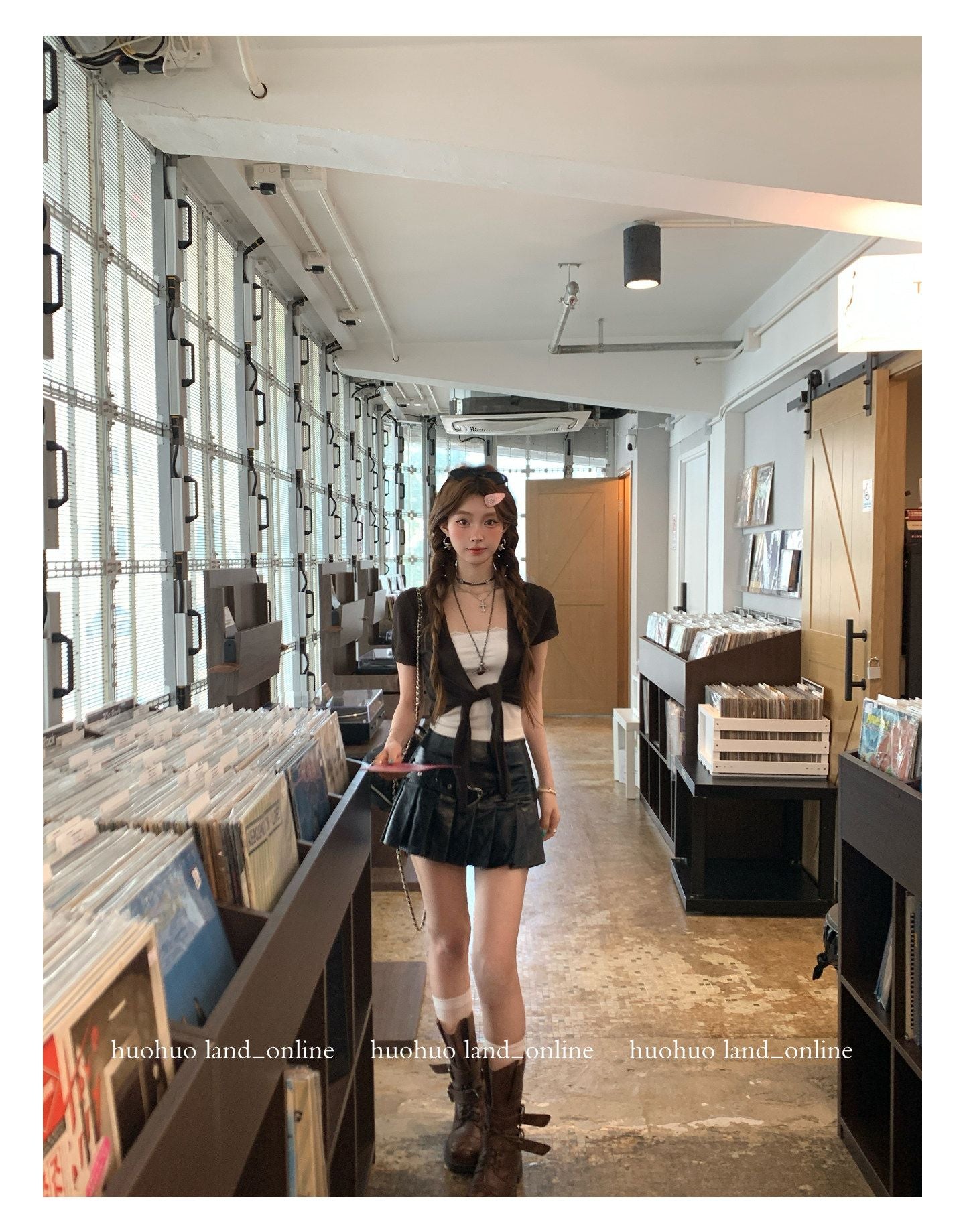 Heart Belt Pleated PU Leather Skirt