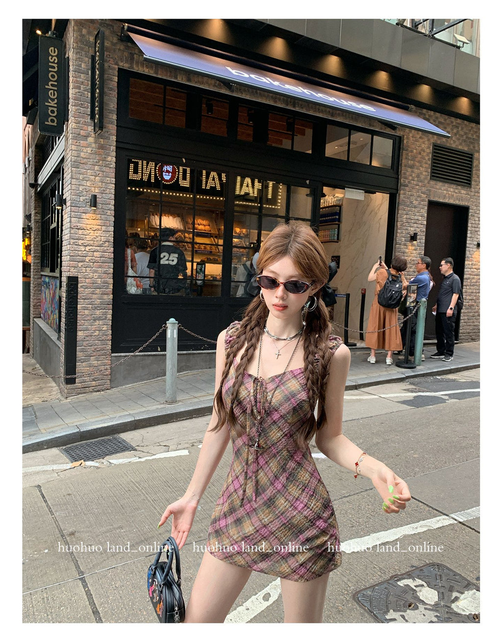 Vintage Plaid Waist-cinched Dress