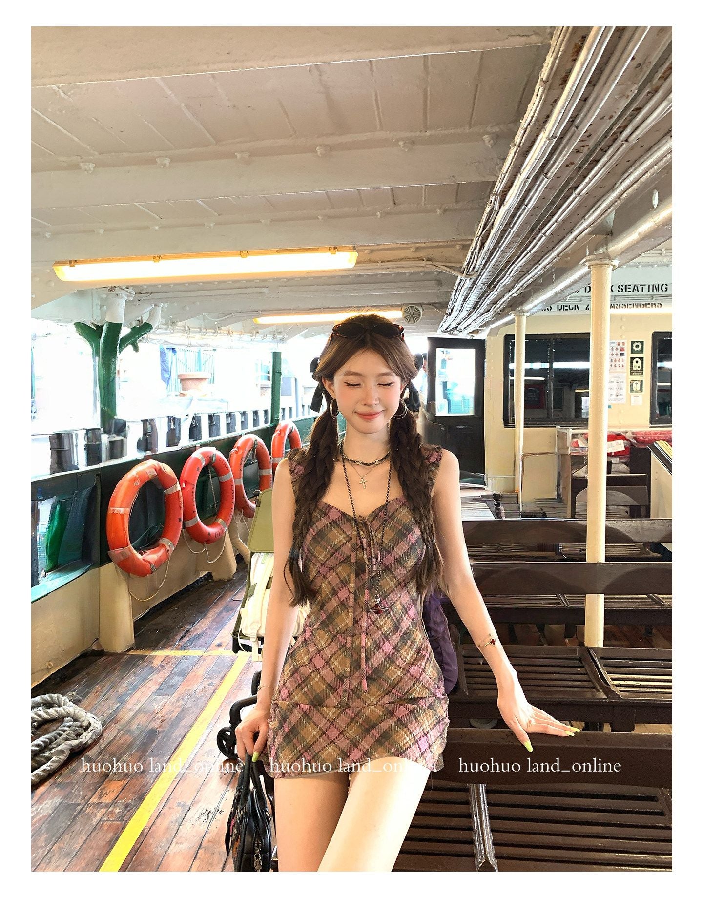 Vintage Plaid Waist-cinched Dress