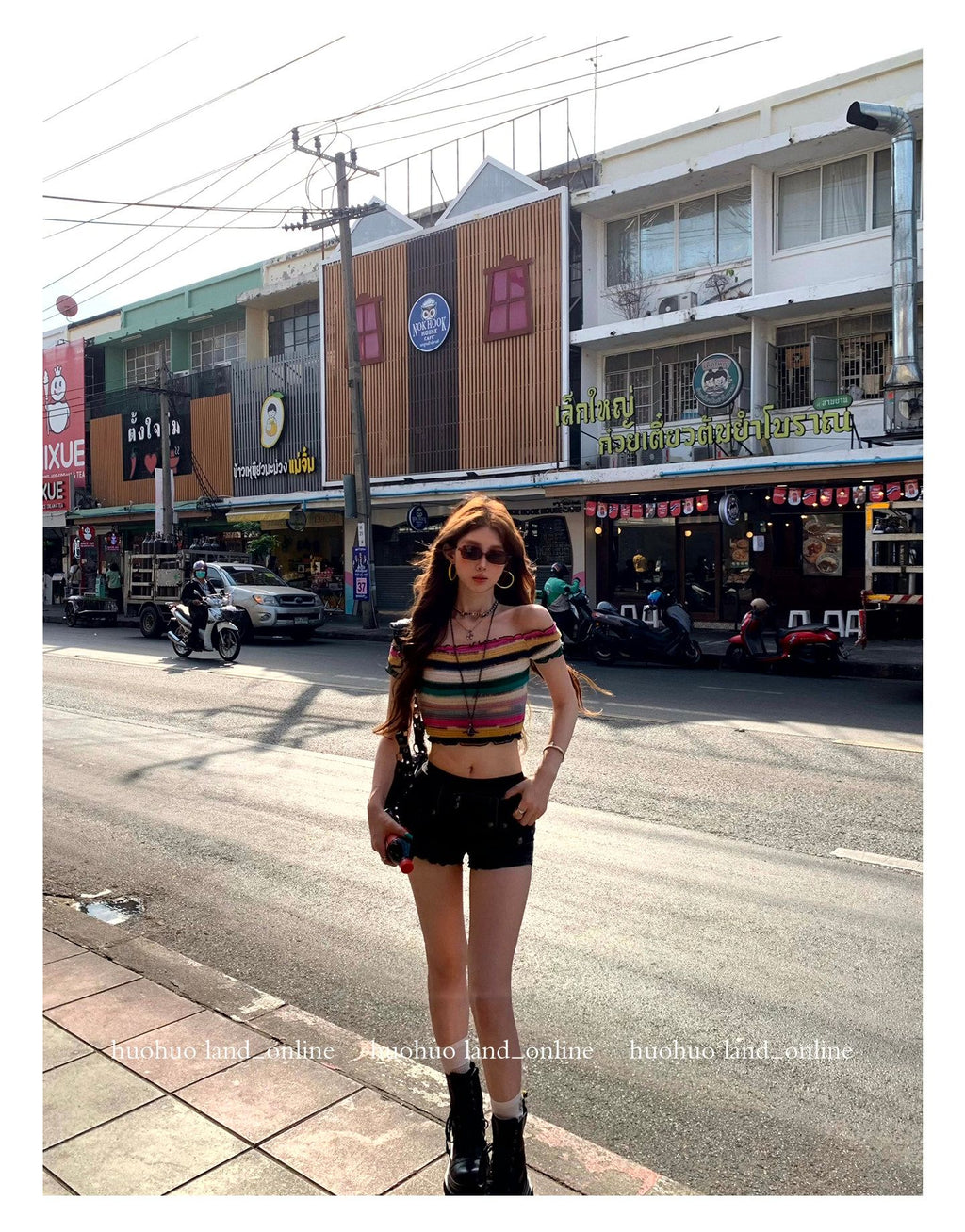 Color Block Striped Cropped T-shirt