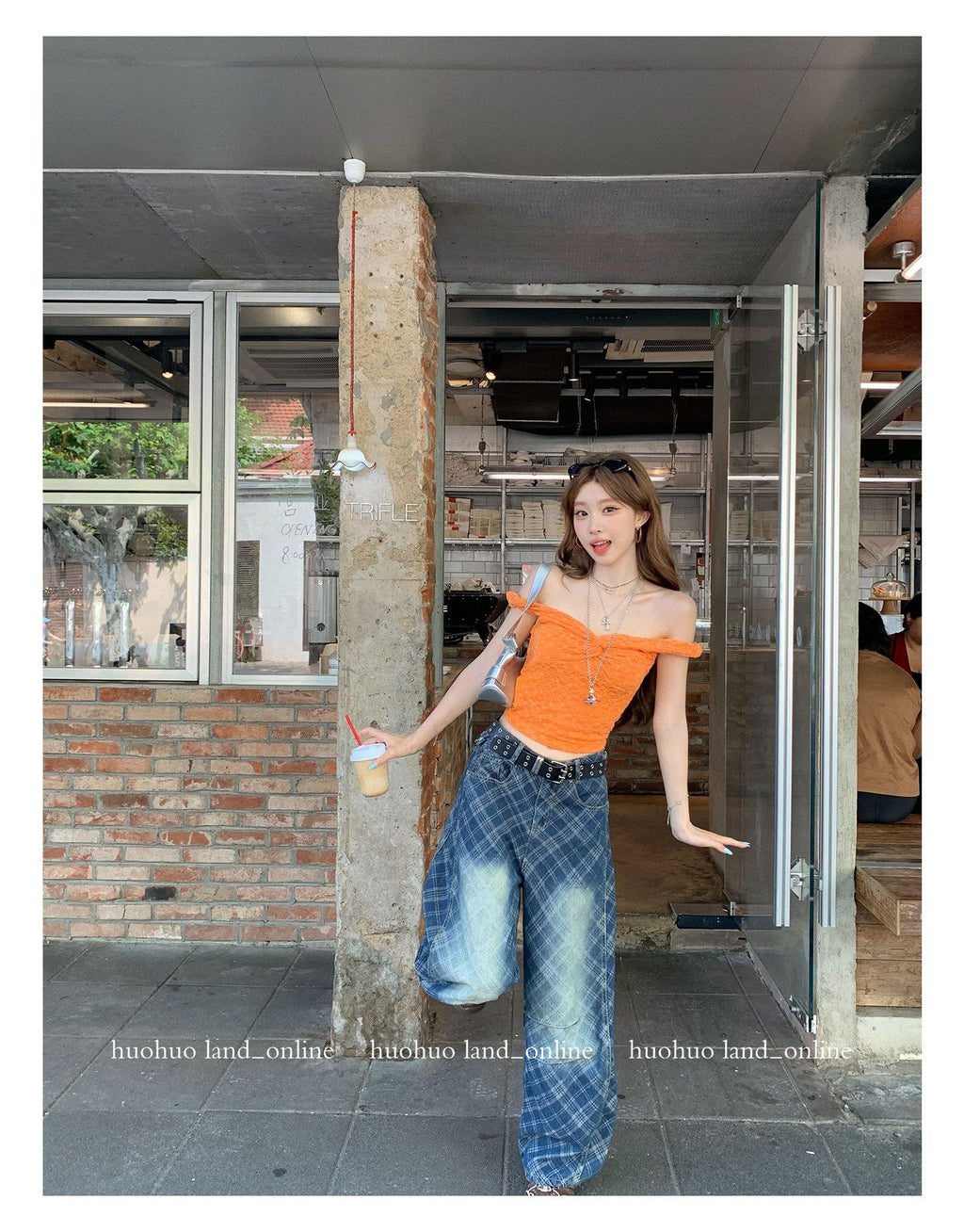 Mid-High Waist Argyle Curved Jeans