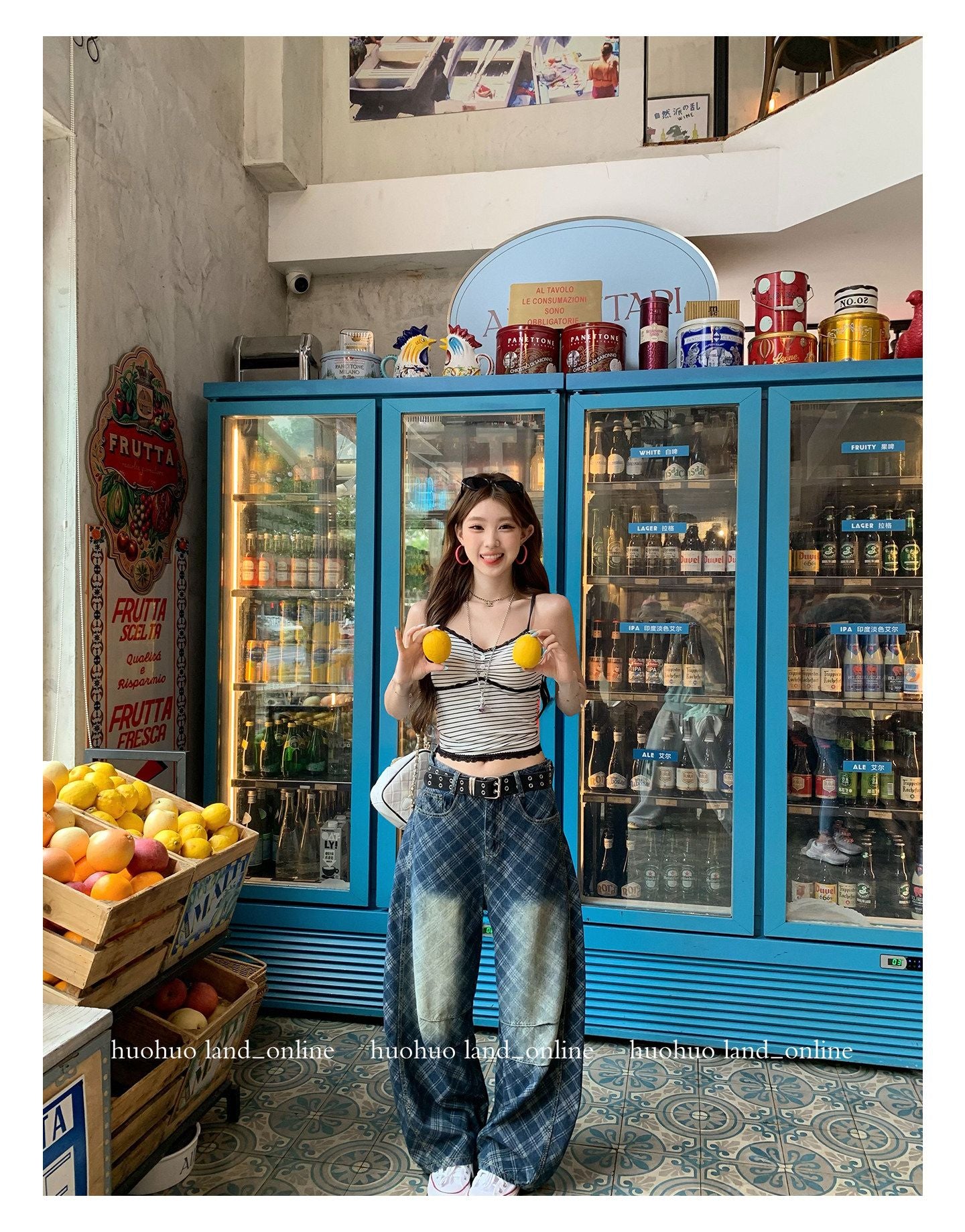 Mid-High Waist Argyle Curved Jeans