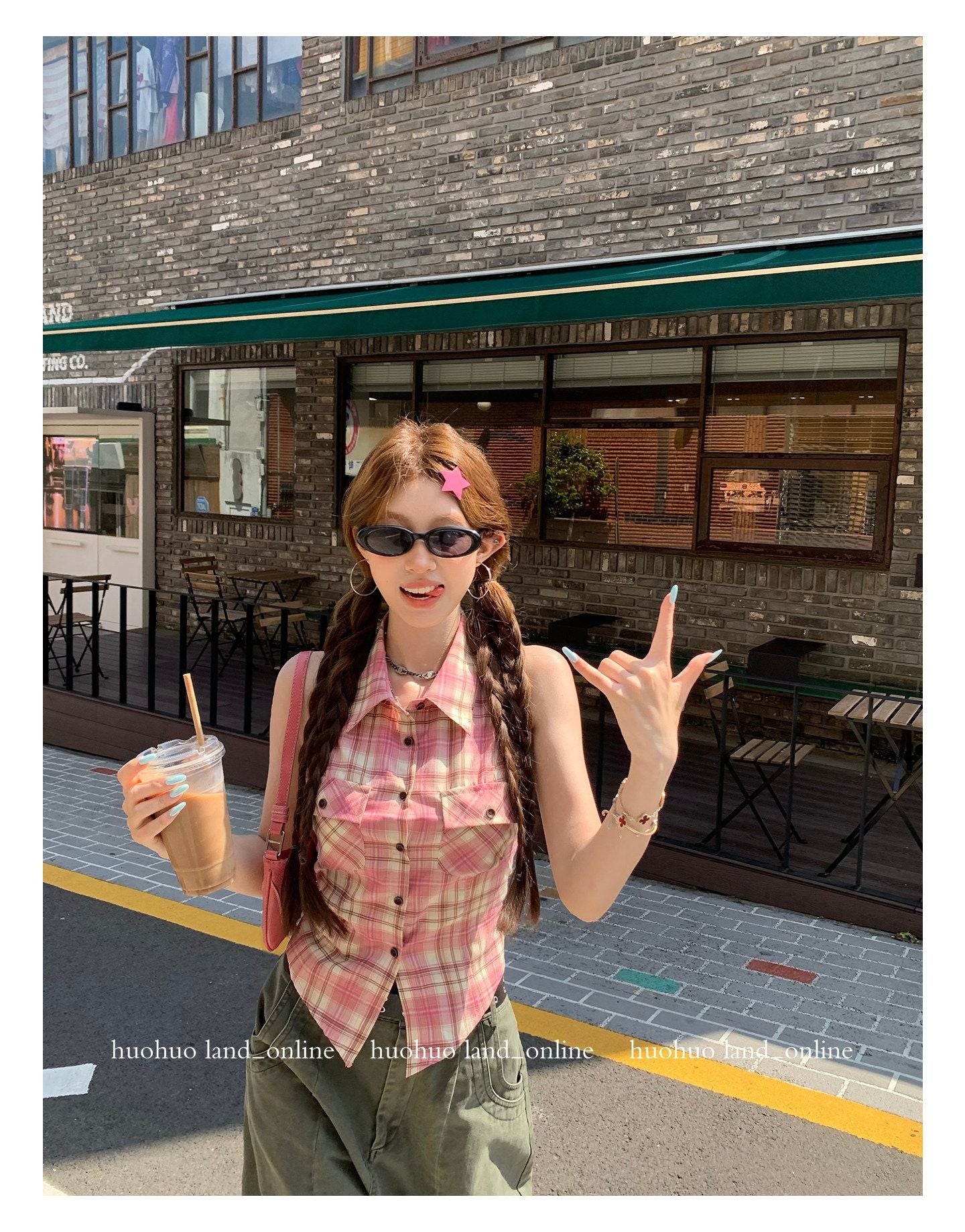 Collared Plaid Sleeveless Shirt