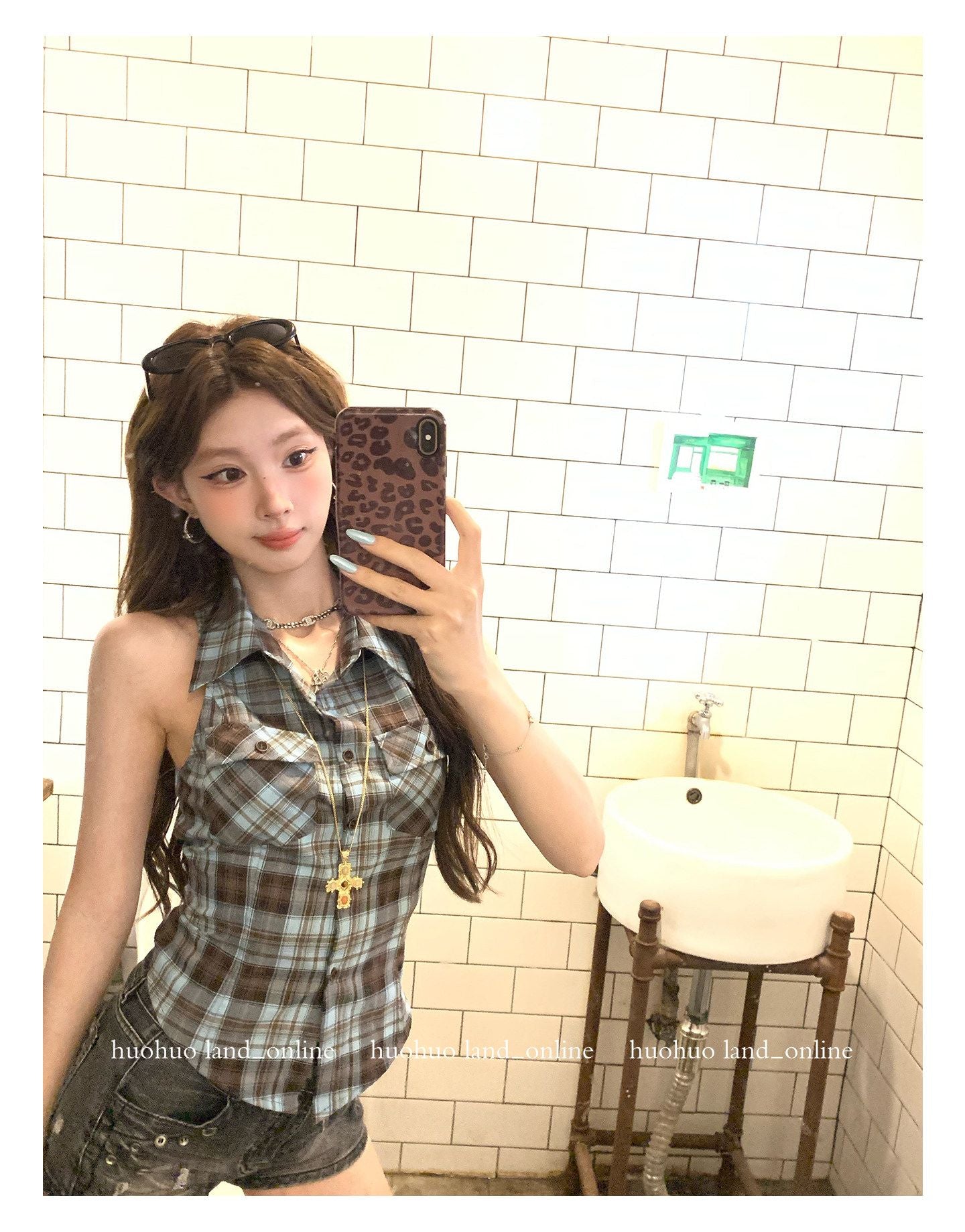 Collared Plaid Sleeveless Shirt