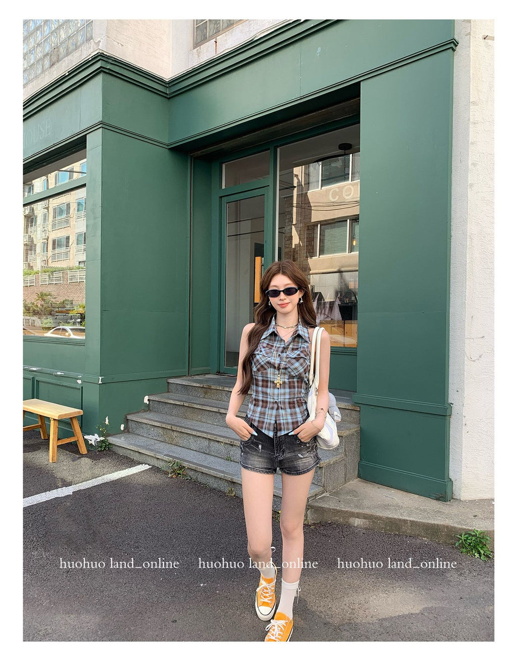 Collared Plaid Sleeveless Shirt