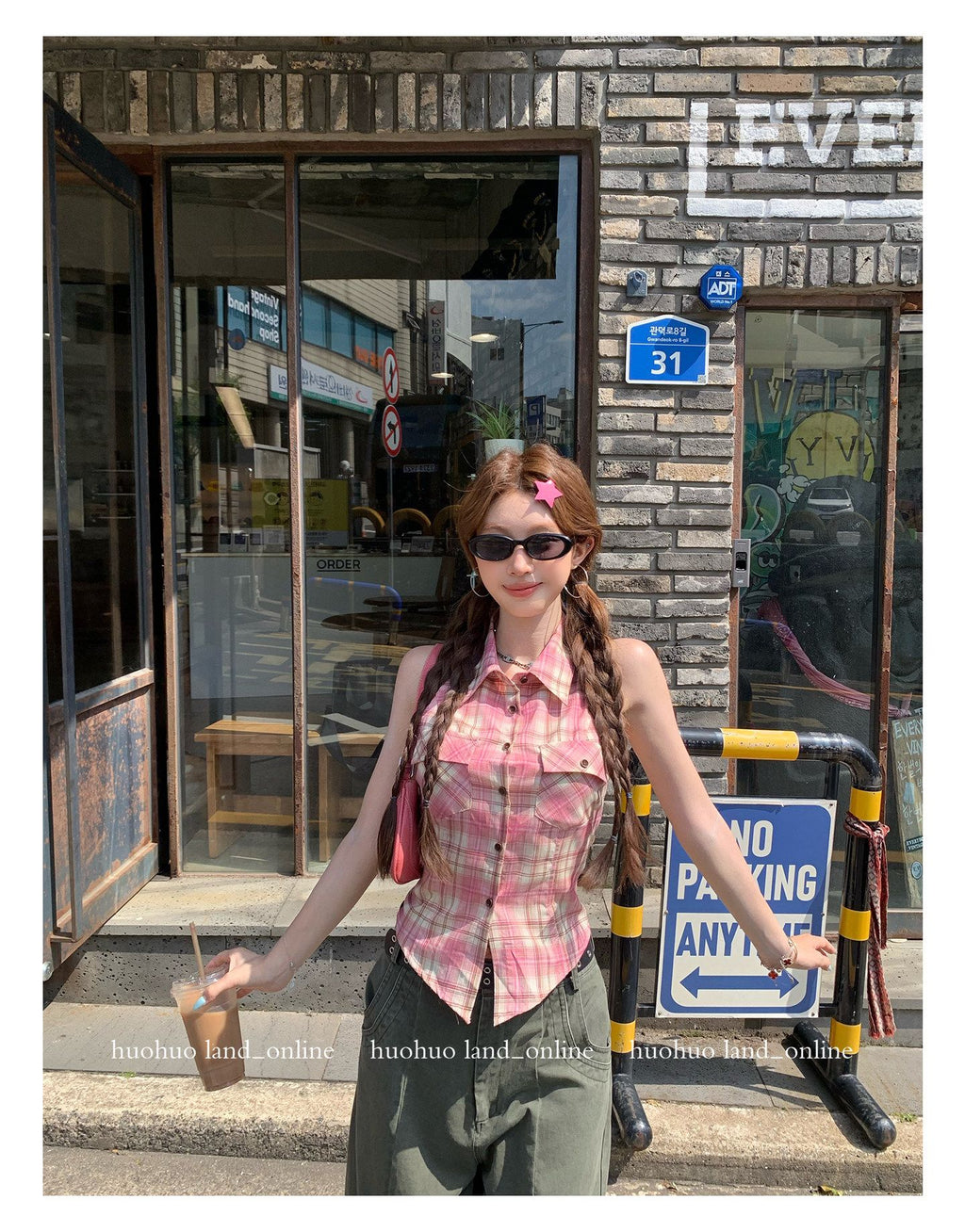 Collared Plaid Sleeveless Shirt