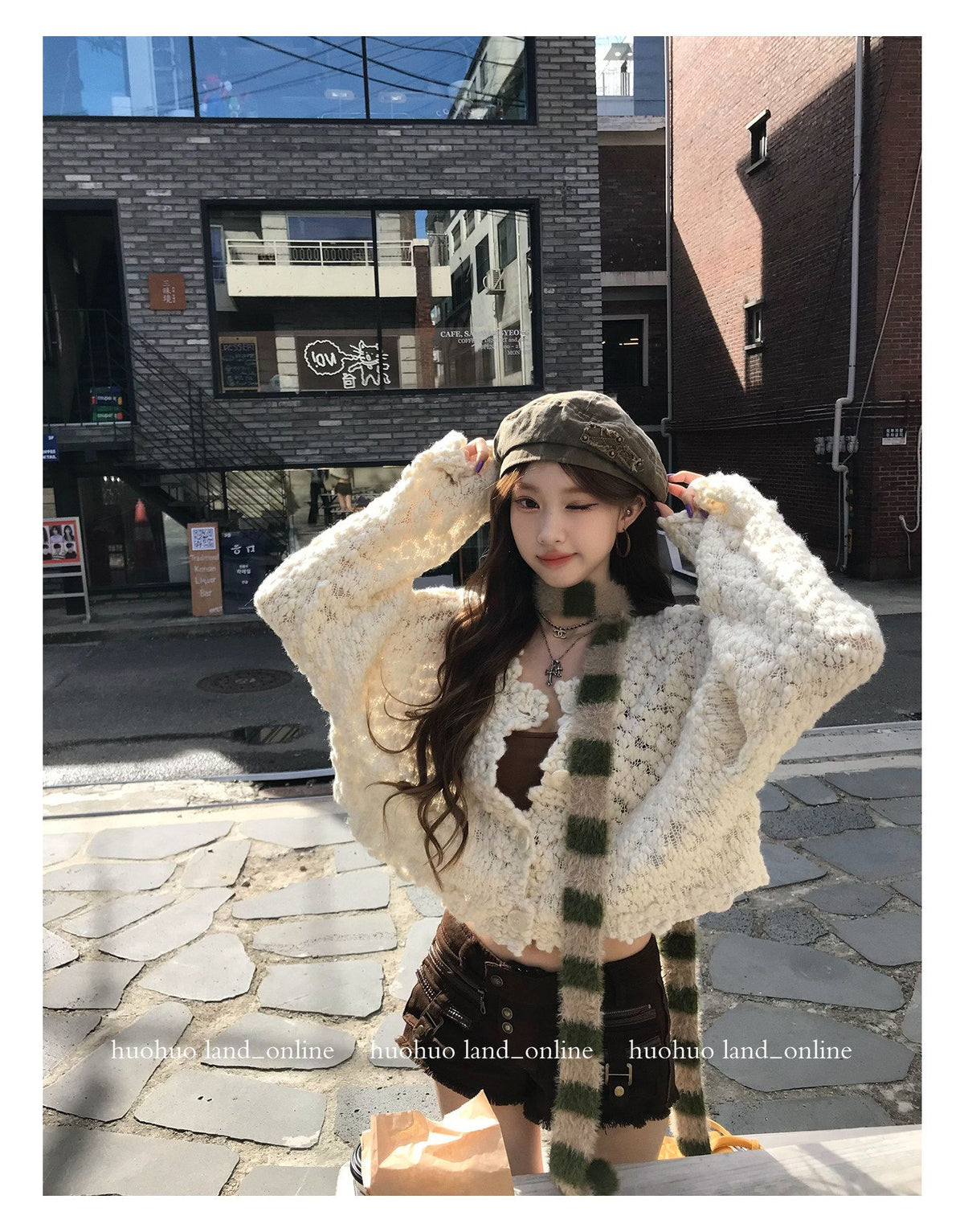 （Pre-sale）Chunky Knit Fuzzy V-Neck Sweater
