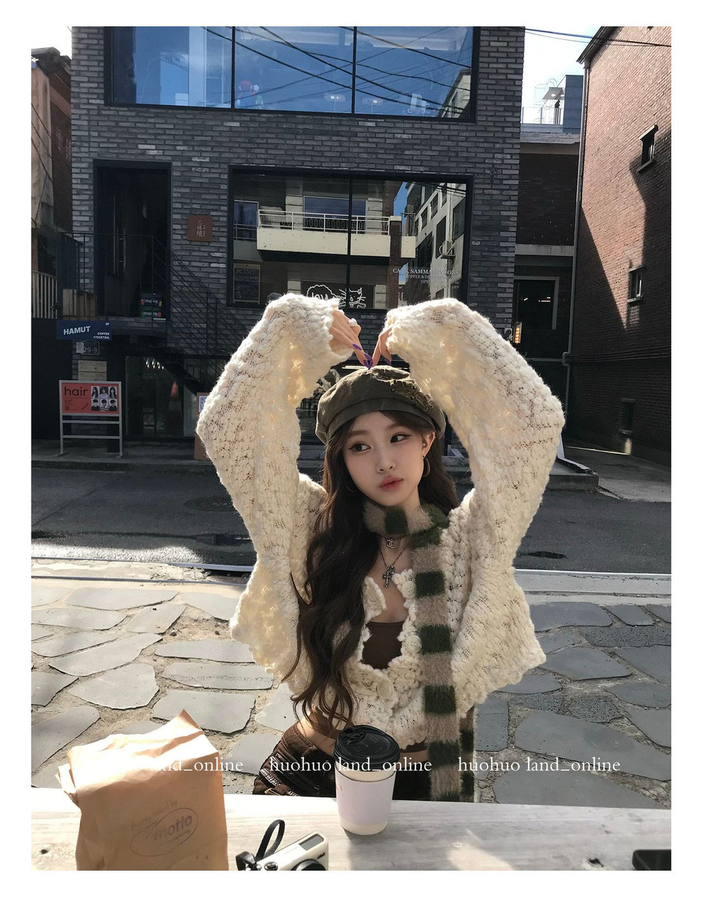 （Pre-sale）Chunky Knit Fuzzy V-Neck Sweater