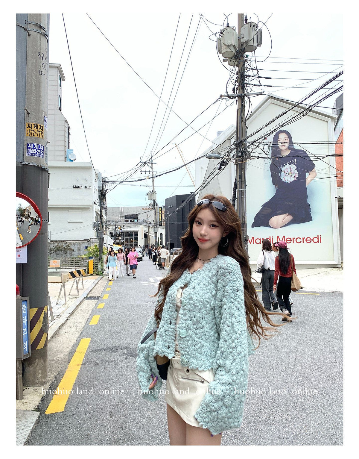 （Pre-sale）Chunky Knit Fuzzy V-Neck Sweater