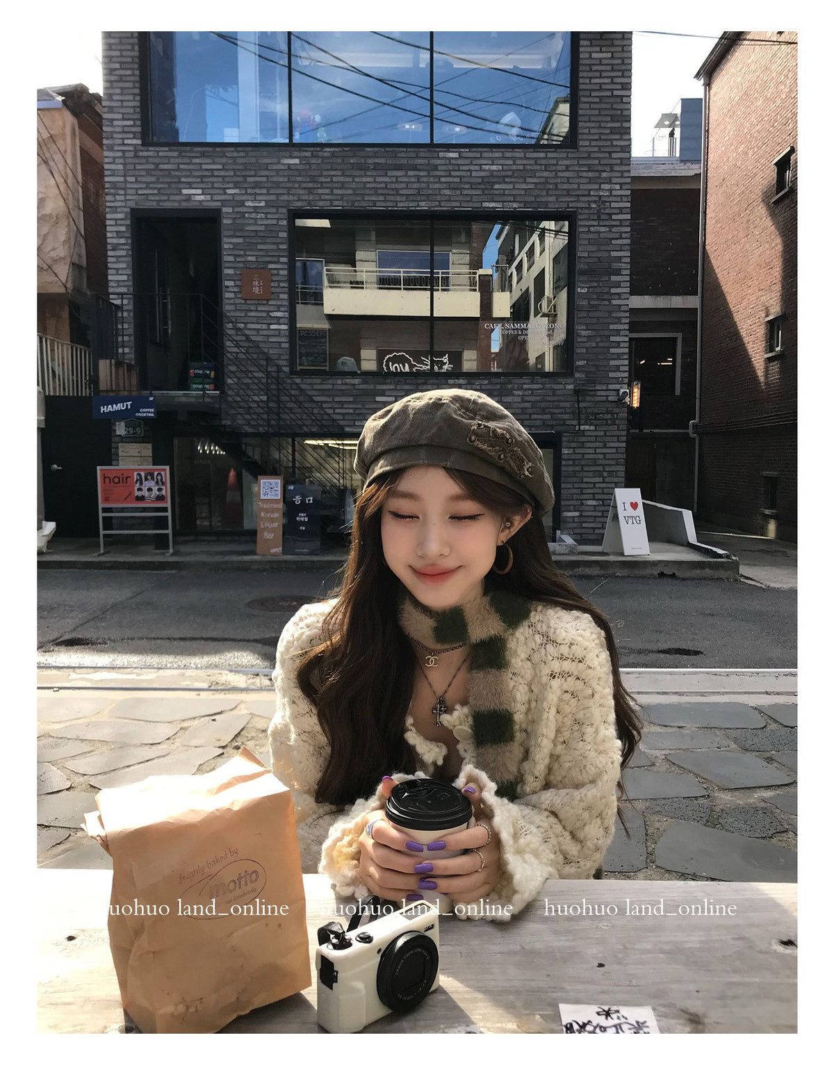 （Pre-sale）Chunky Knit Fuzzy V-Neck Sweater